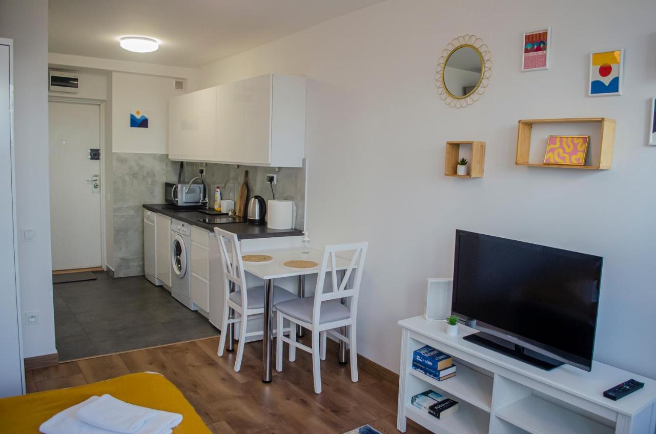 ורשה Sweet Life Apartment Next To Metro Station מראה חיצוני תמונה