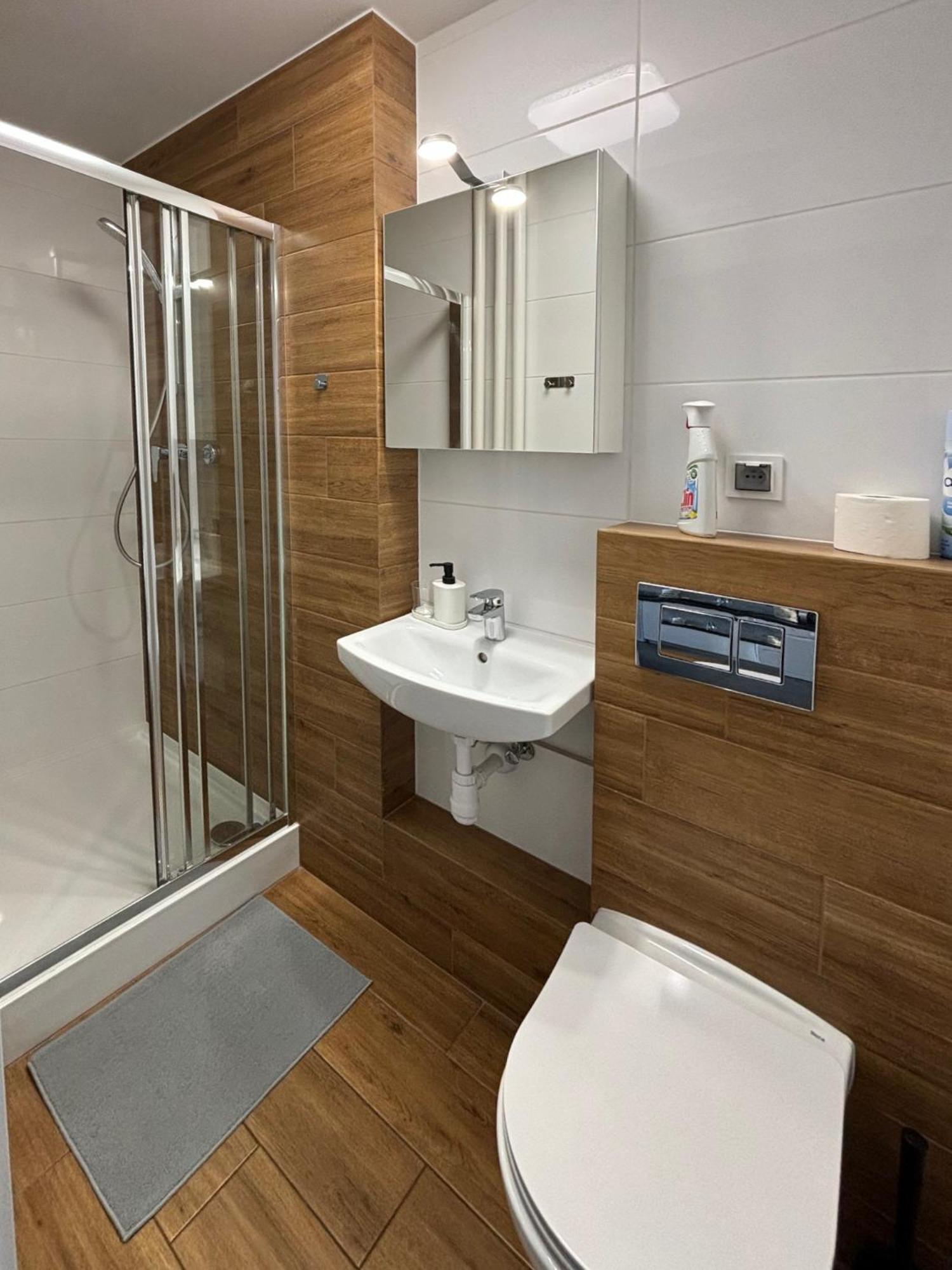 ורשה Sweet Life Apartment Next To Metro Station מראה חיצוני תמונה