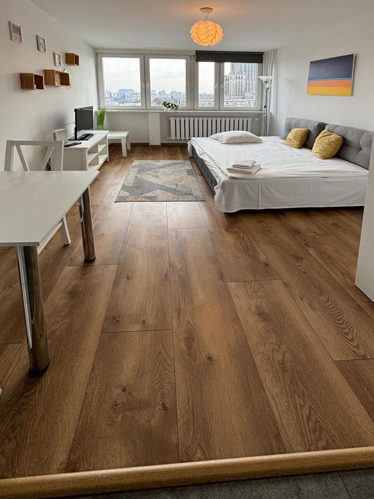 ורשה Sweet Life Apartment Next To Metro Station מראה חיצוני תמונה